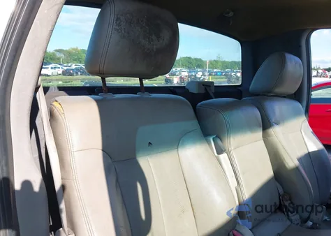 2010 Ford F-150 Stx/Xl/Xlt z USA, uszkodzony, nr VIN 1FTMF1CW2AKA82583